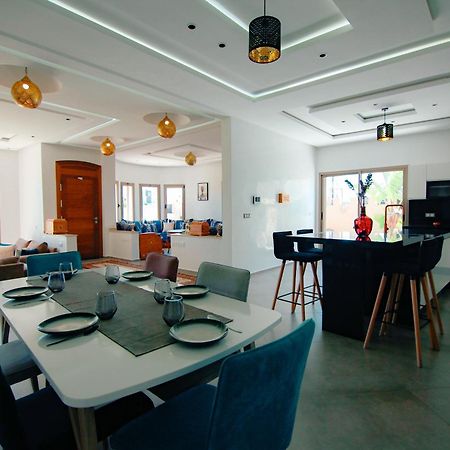 Villa Moderne A 5 Min De La Plage Avec Jardin Et 3 Salons Эс-Сувейра Экстерьер фото